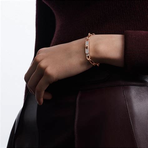 hermes bracelet celebrity|Hermes female bracelet.